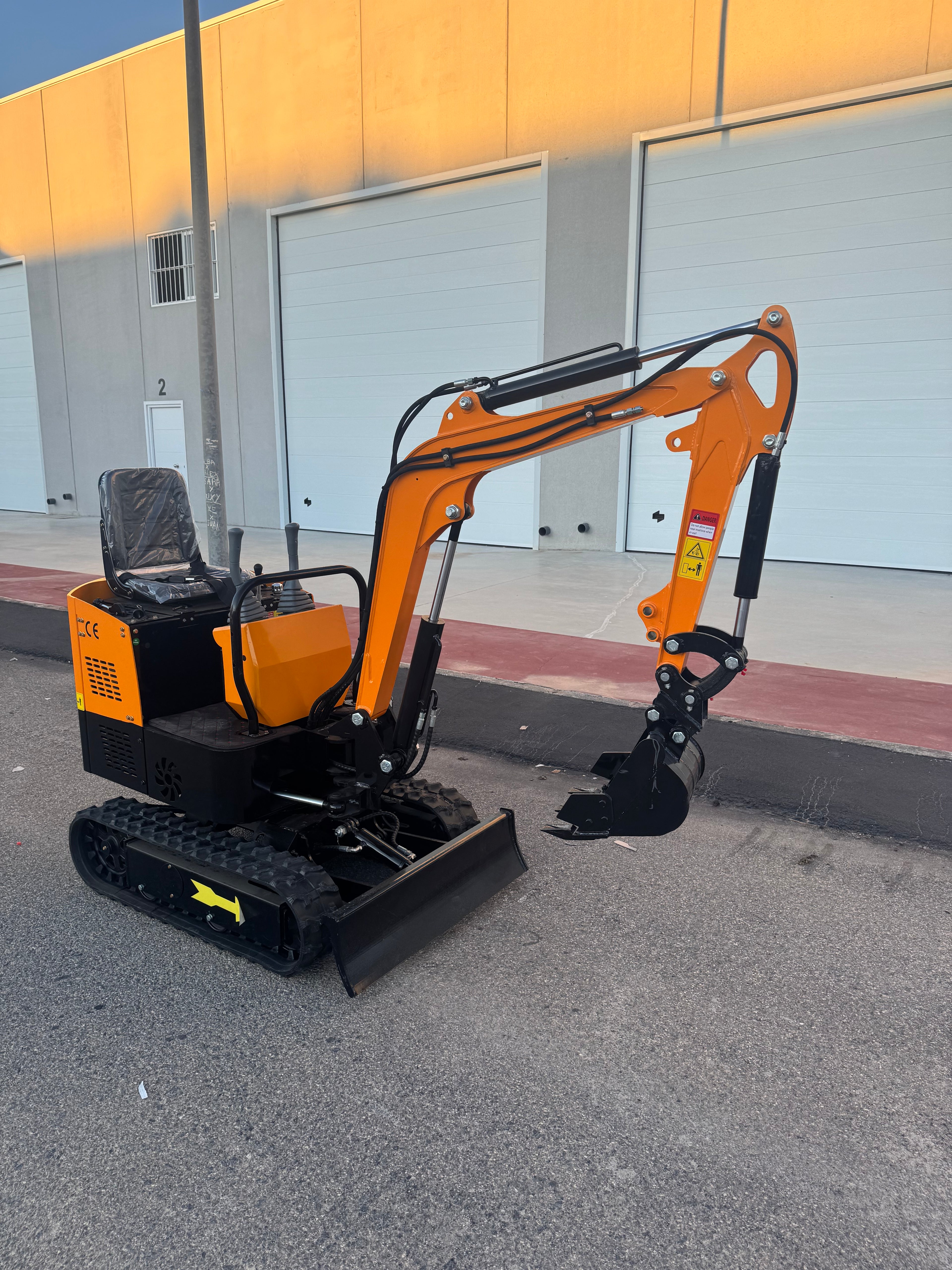 Mini Excavadora Nueva Giratoria 1000 Kg JPC Motor Koop de 1 Cilindro Con Enfriador de Aceite