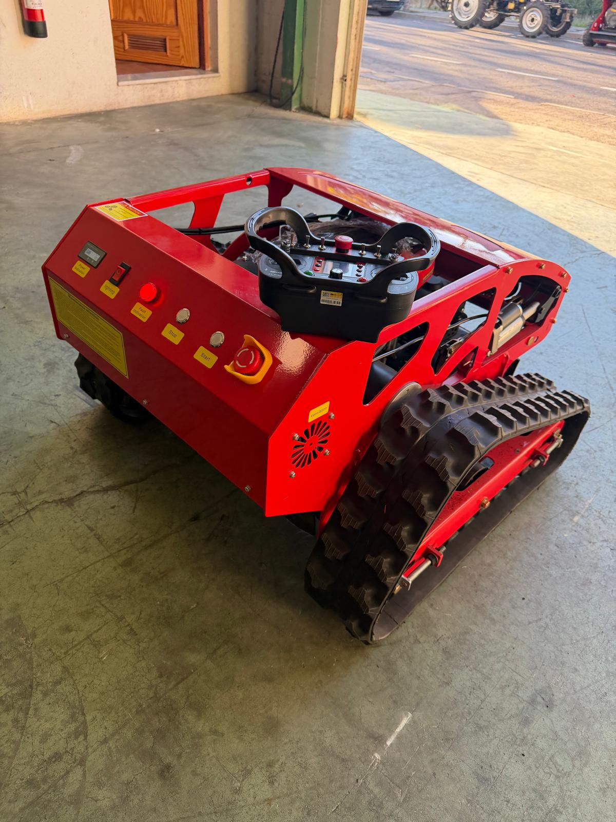 Robot Desbrozadora radiocontrol Gasolina motor Loncin teledirigida