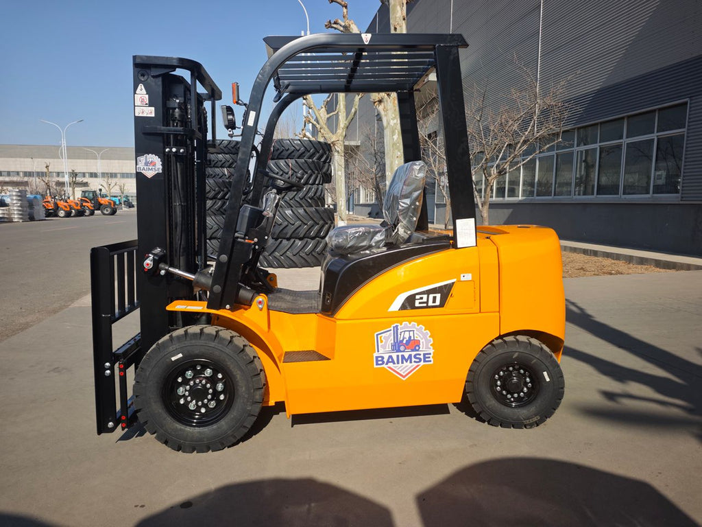 Carretilla elevadora especial invernadero 2000kg con motor KUBOTA V2403-T