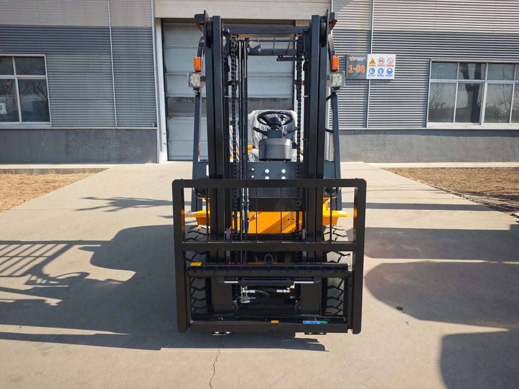 Carretilla elevadora especial invernadero 2000kg con motor KUBOTA V2403-T