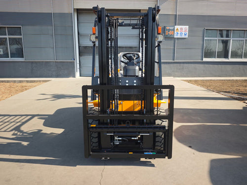 Carretilla elevadora especial invernadero 2000kg con motor KUBOTA V2403-T