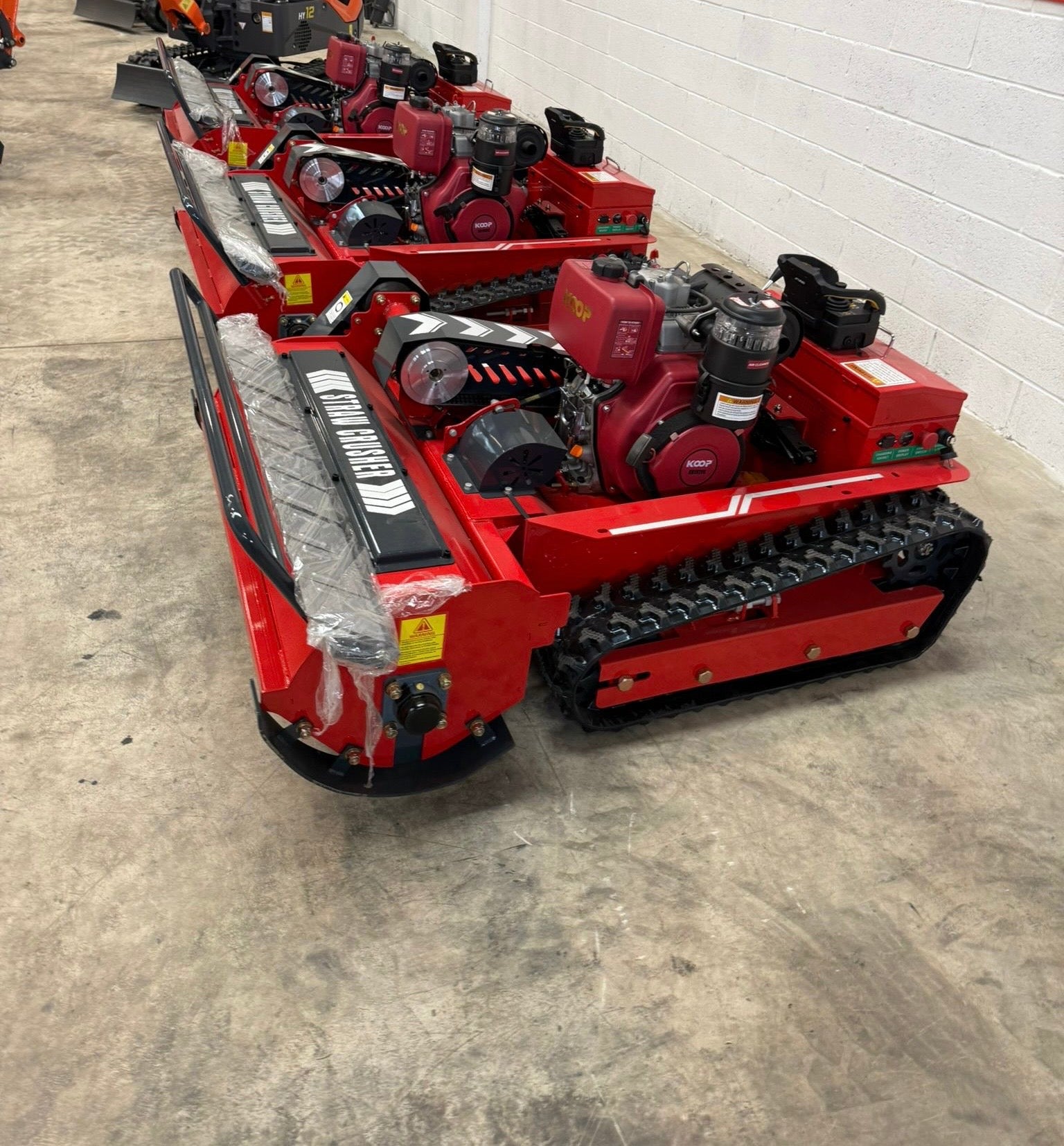 Robot Desbrozadora 15CV radiocontrol diésel motor Koop teledirigida