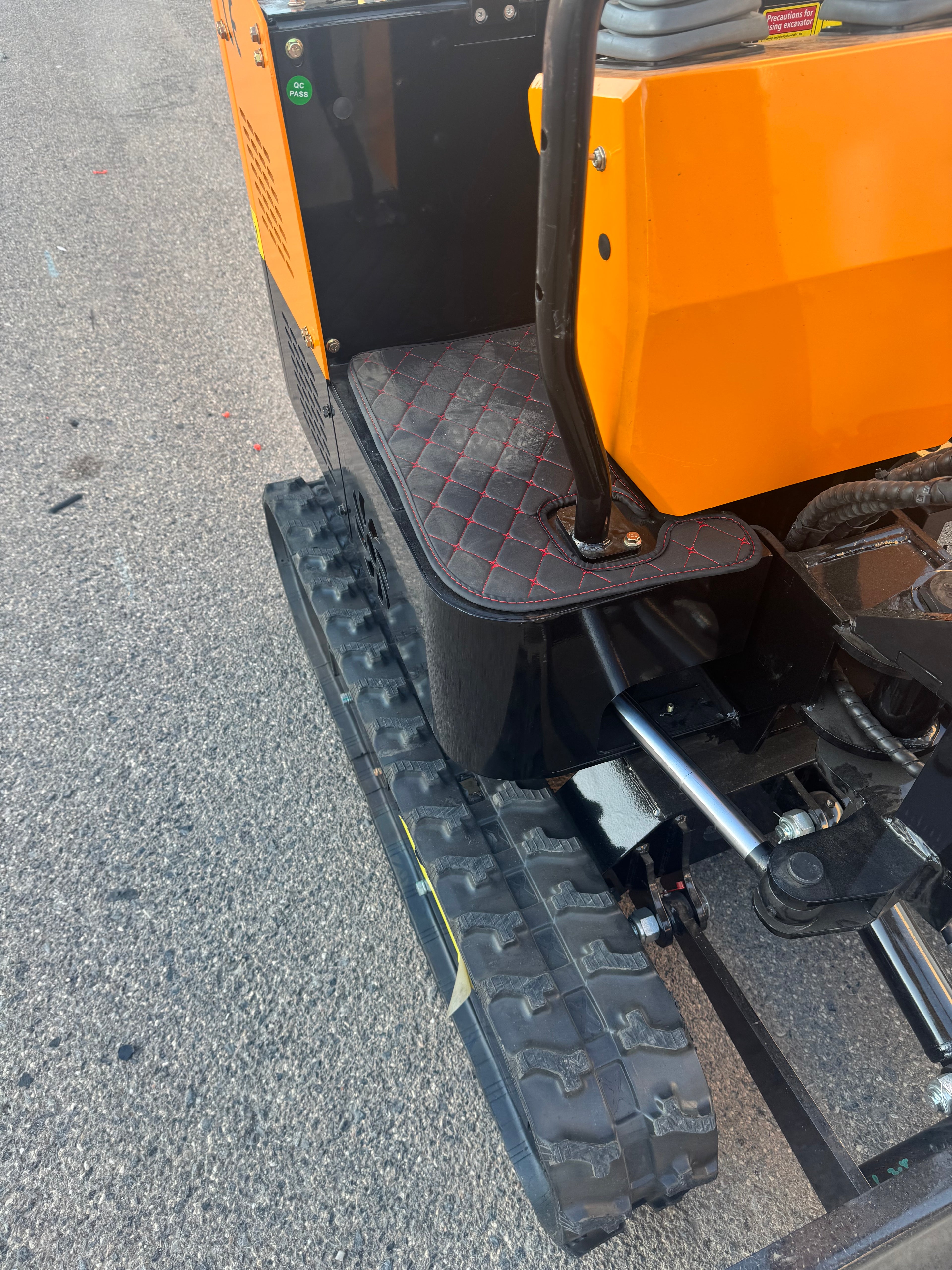 Mini Excavadora Nueva Giratoria 1000 Kg JPC Motor Koop de 1 Cilindro Con Enfriador de Aceite