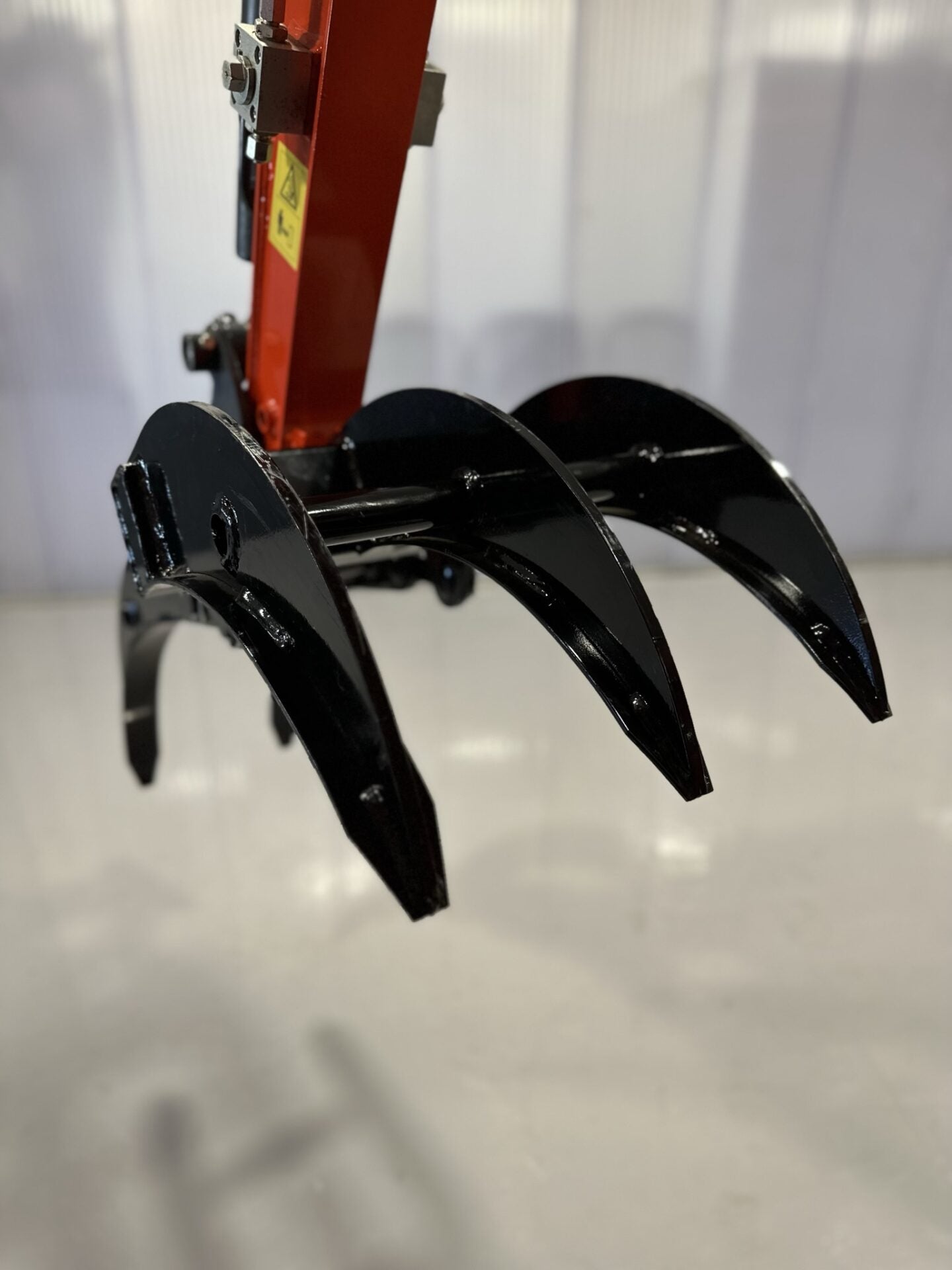 Pinza garra para Mini Excavadora