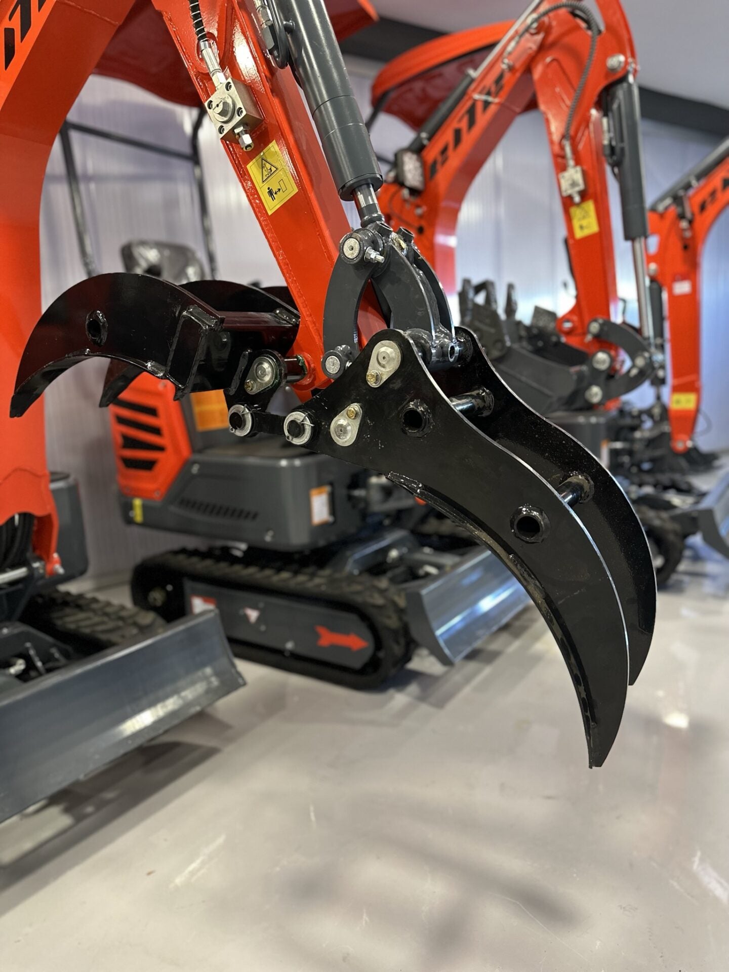 Pinza garra para Mini Excavadora