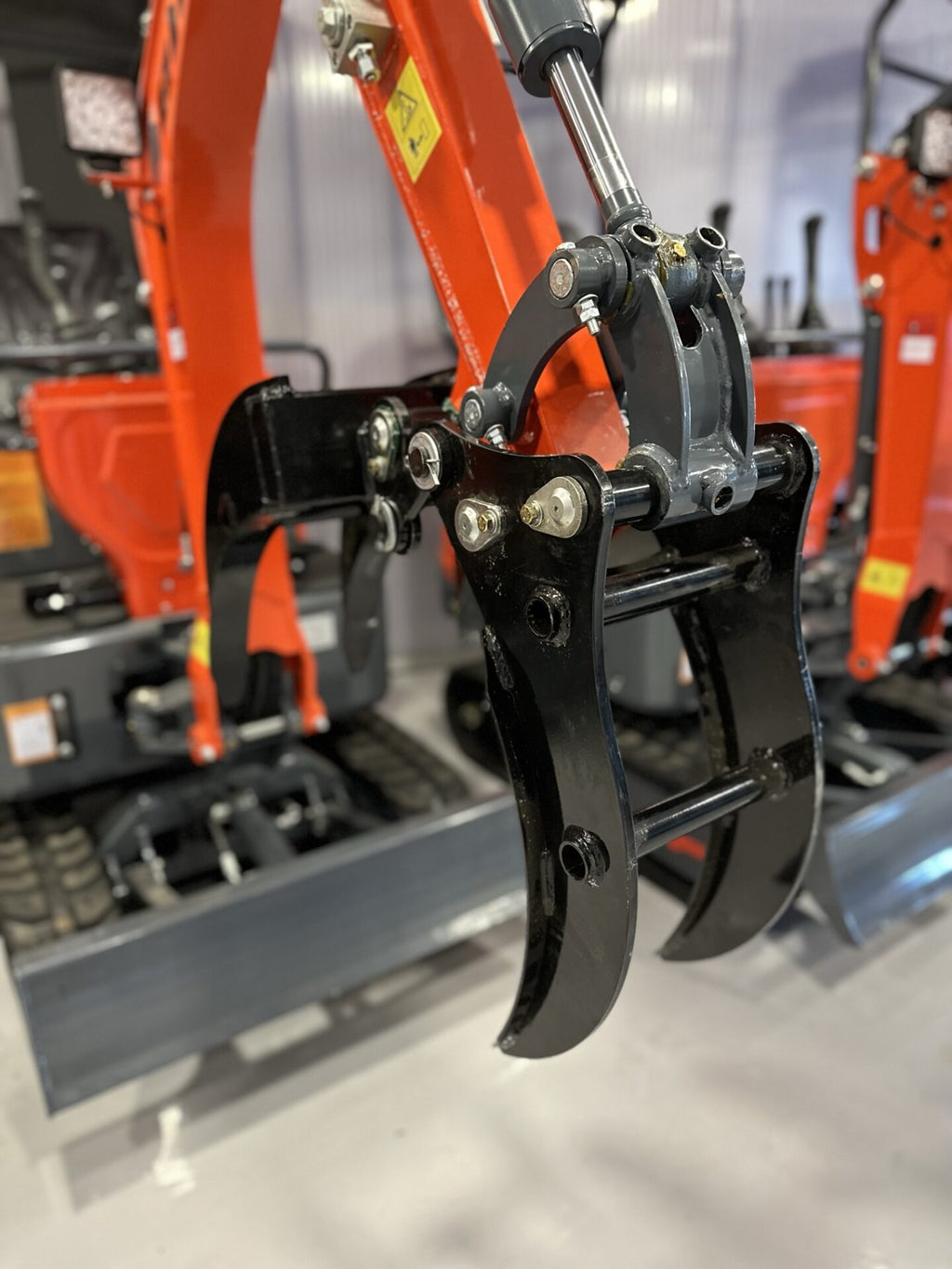 Pinza garra para Mini Excavadora
