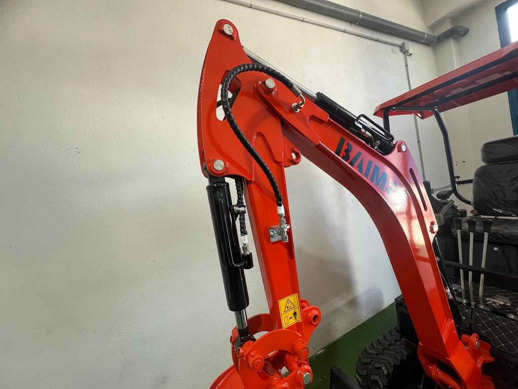 Excavadora Kubota 1800Kg Motor Kubota 3 Cilindros D722 Giratoria