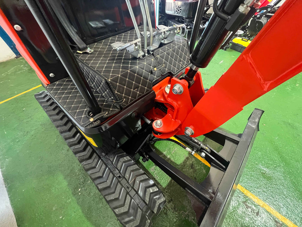 Excavadora Kubota 1800Kg Motor Kubota 3 Cilindros D722 Giratoria