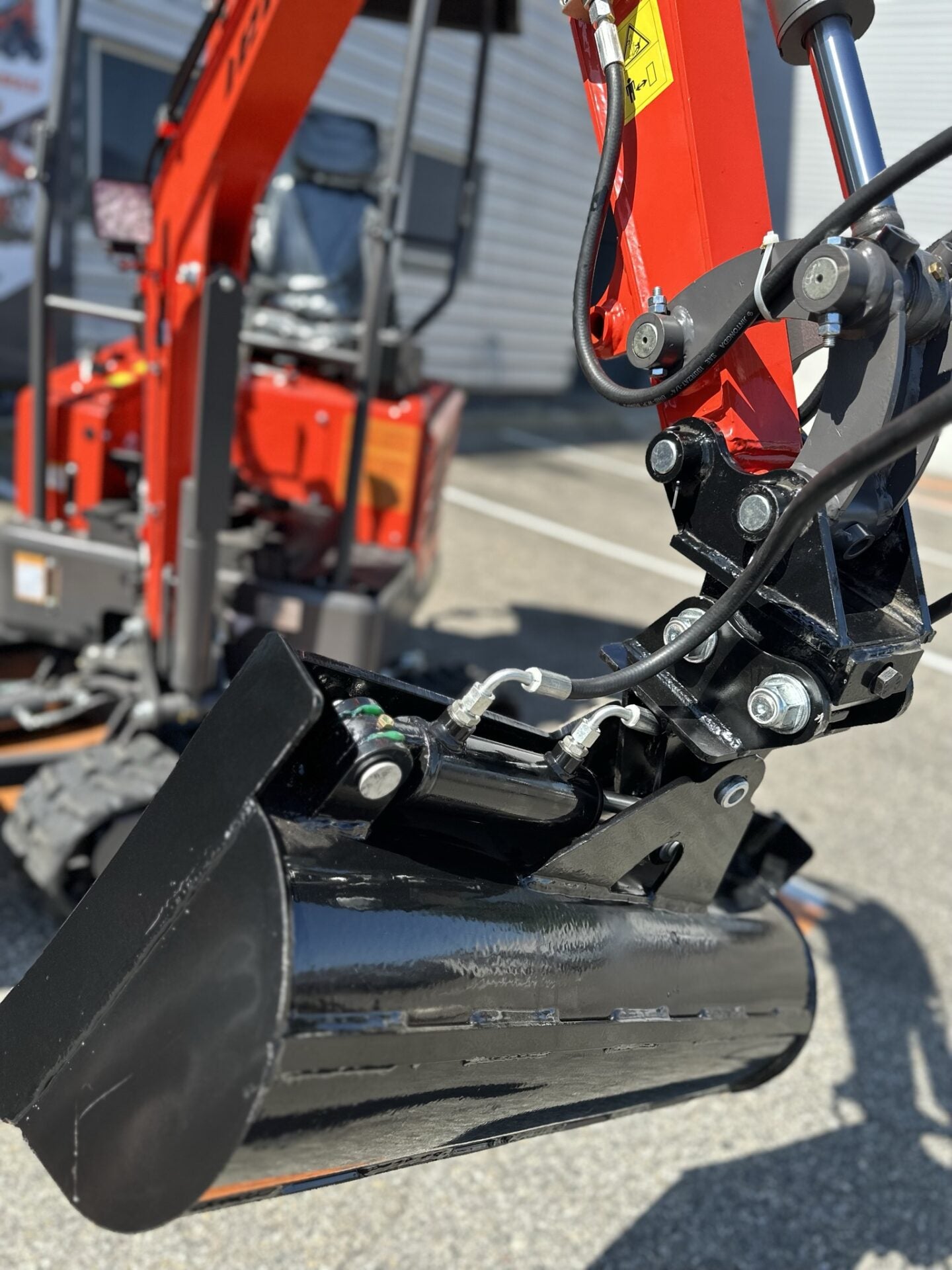 Cazo oscilante orientable para mini excavadora 80cm