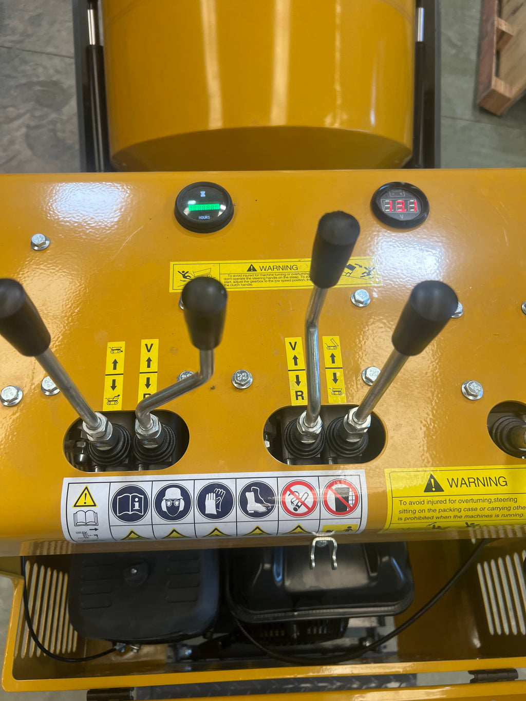 Dumper Hormigonera de orugas 200L autocargable