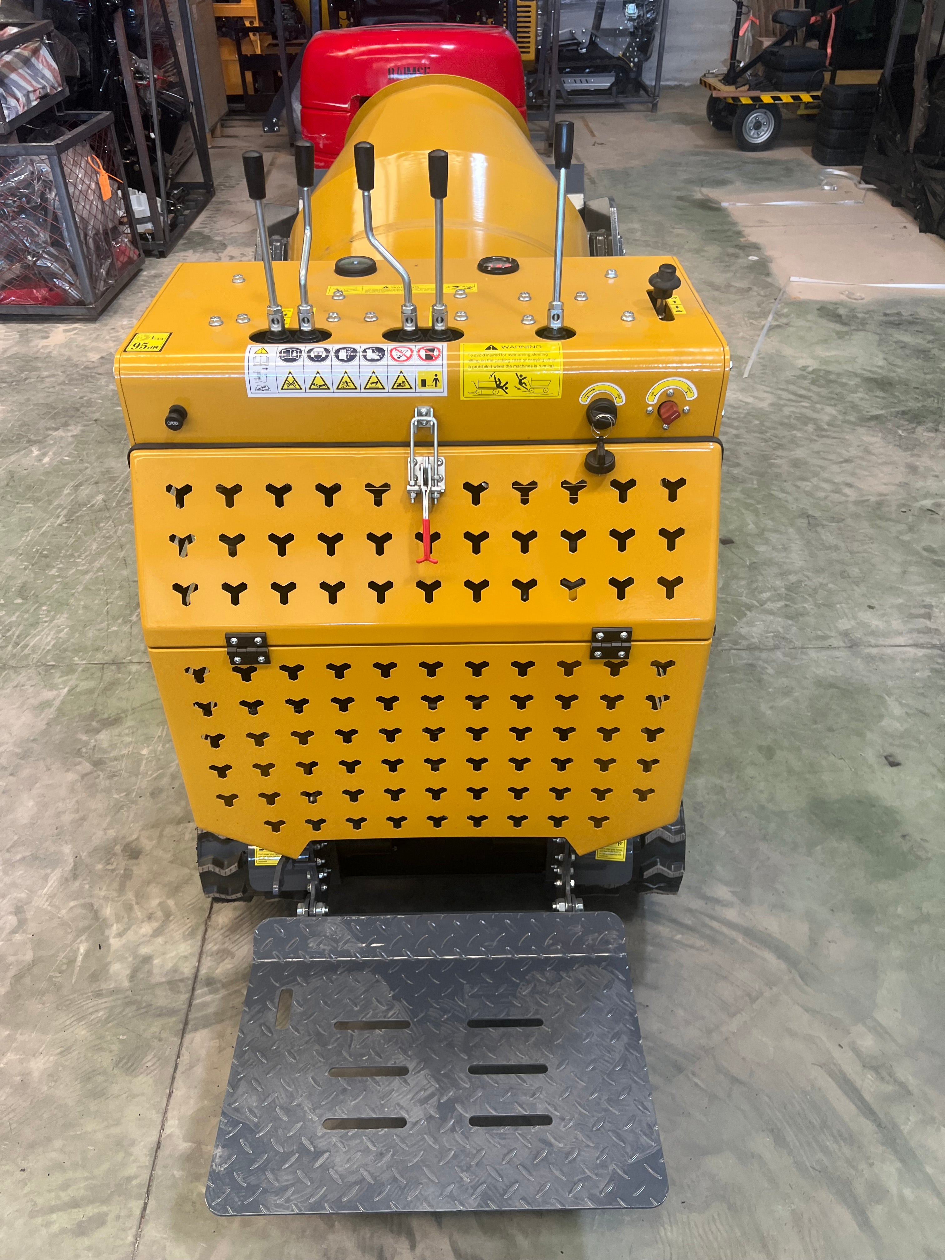 Dumper Hormigonera de orugas 200L autocargable