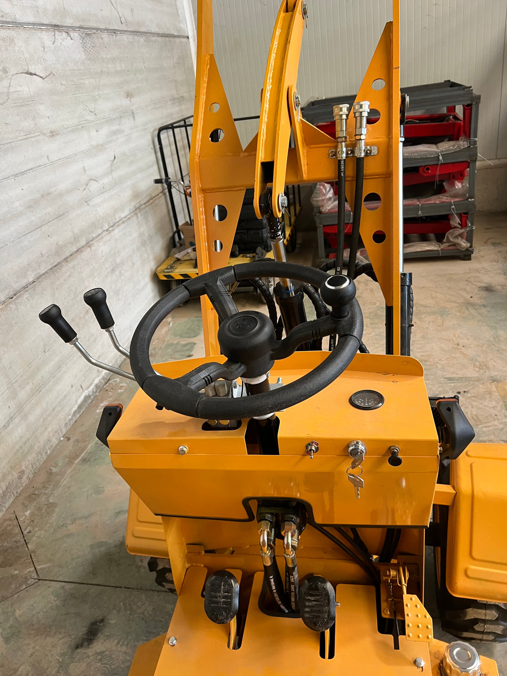 Mini Cargadora Diesel Articulada 4x4 de Ruedas 750kg