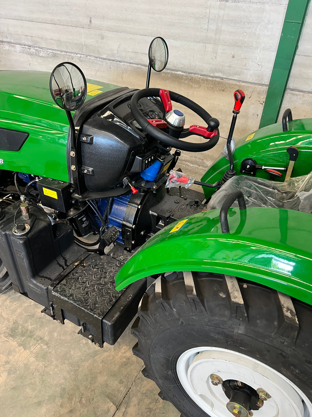 Mini Tractor Diesel 50CV 4 Cilindros Especial Invernadero