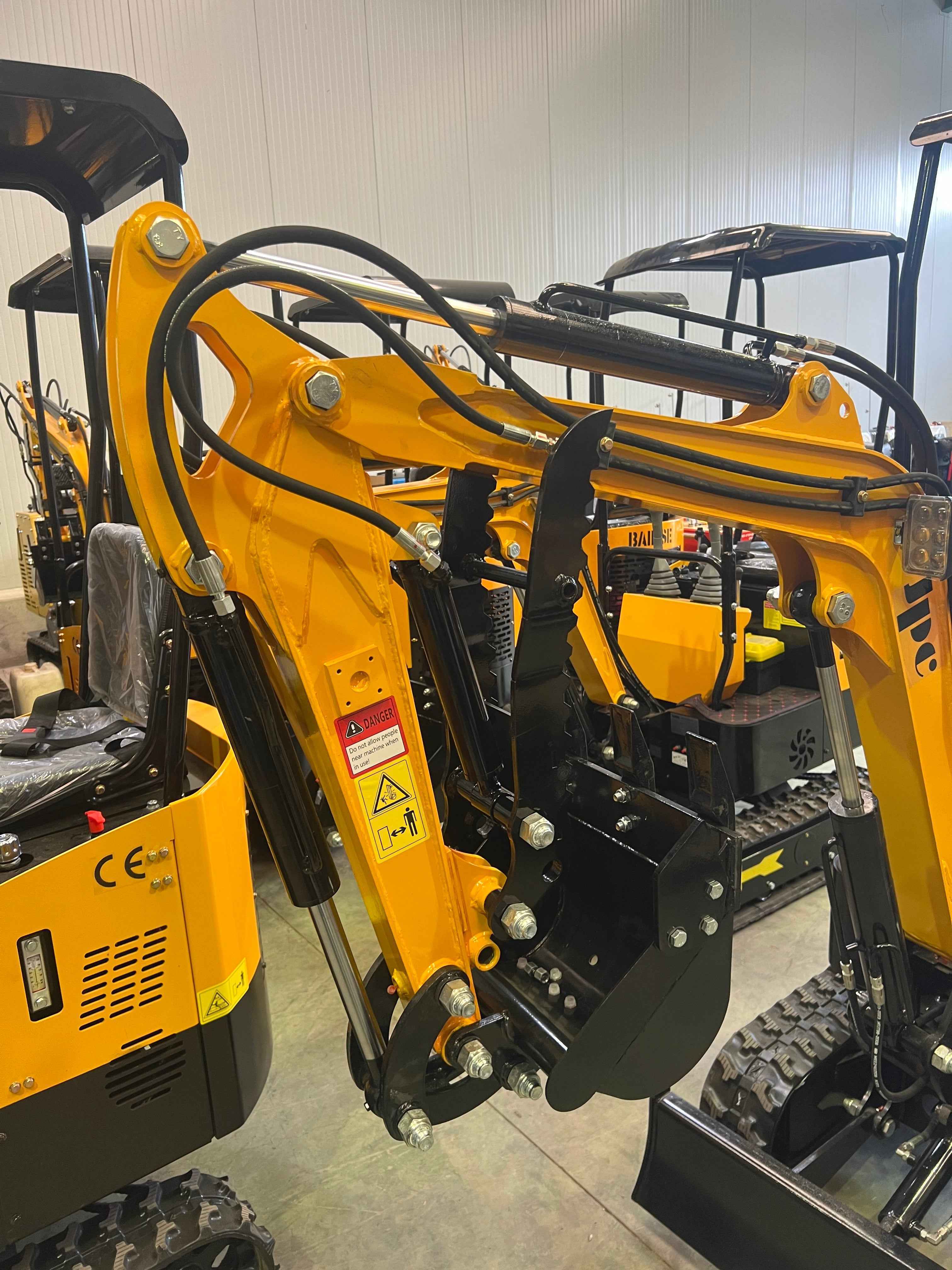 Mini Excavadora Segunda Mano Giratoria 1000 Kg JPC Motor Koop de 1 Cilindro Con Enfriador de Aceite