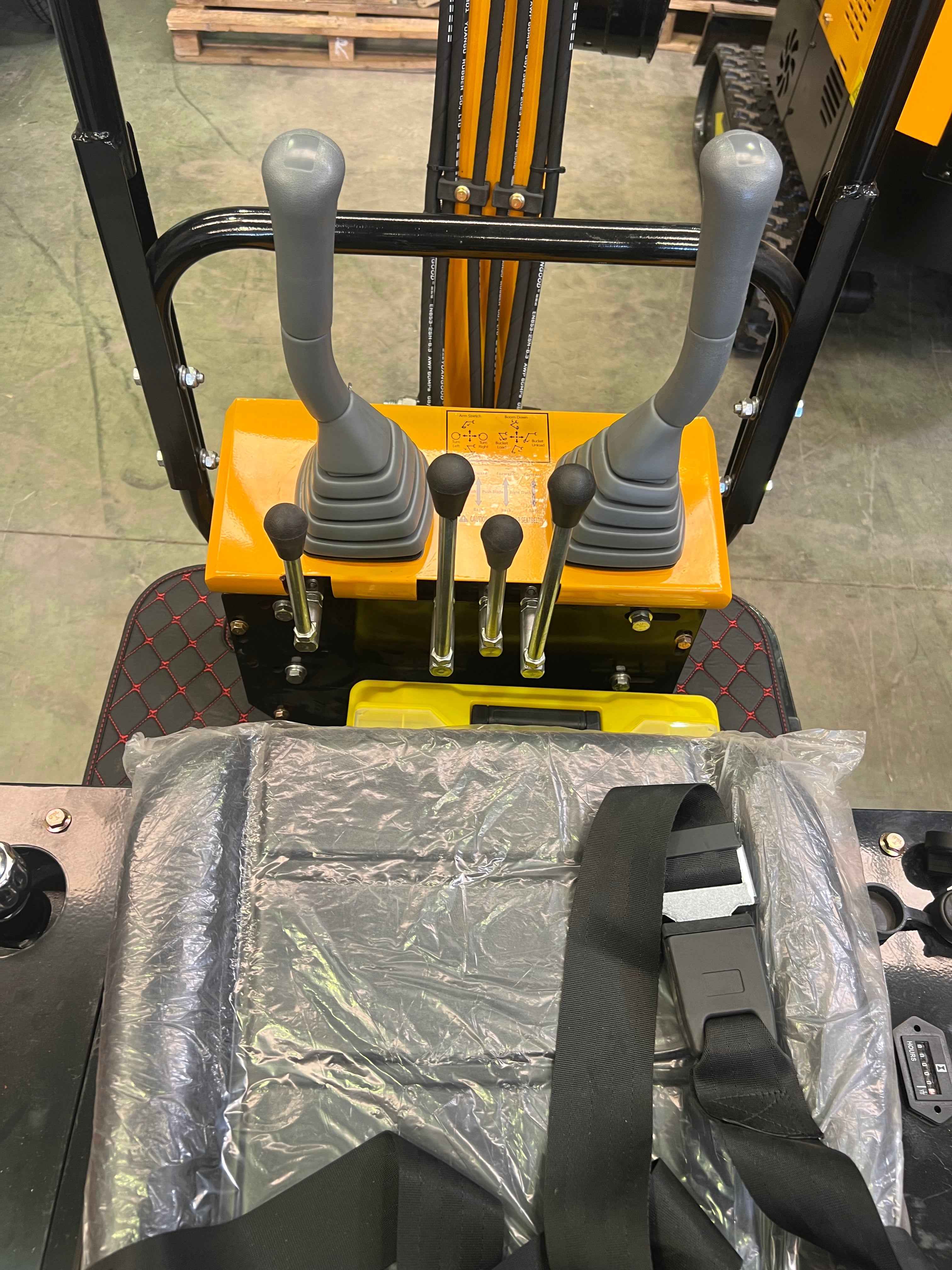 Mini Excavadora Segunda Mano Giratoria 1000 Kg JPC Motor Koop de 1 Cilindro Con Enfriador de Aceite
