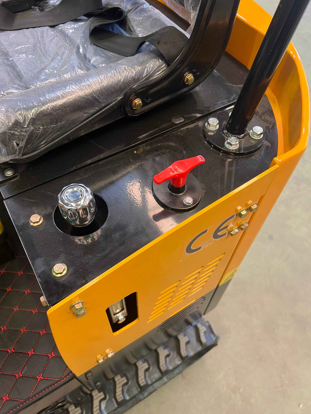 Mini Excavadora Segunda Mano Giratoria 1000 Kg JPC Motor Koop de 1 Cilindro Con Enfriador de Aceite