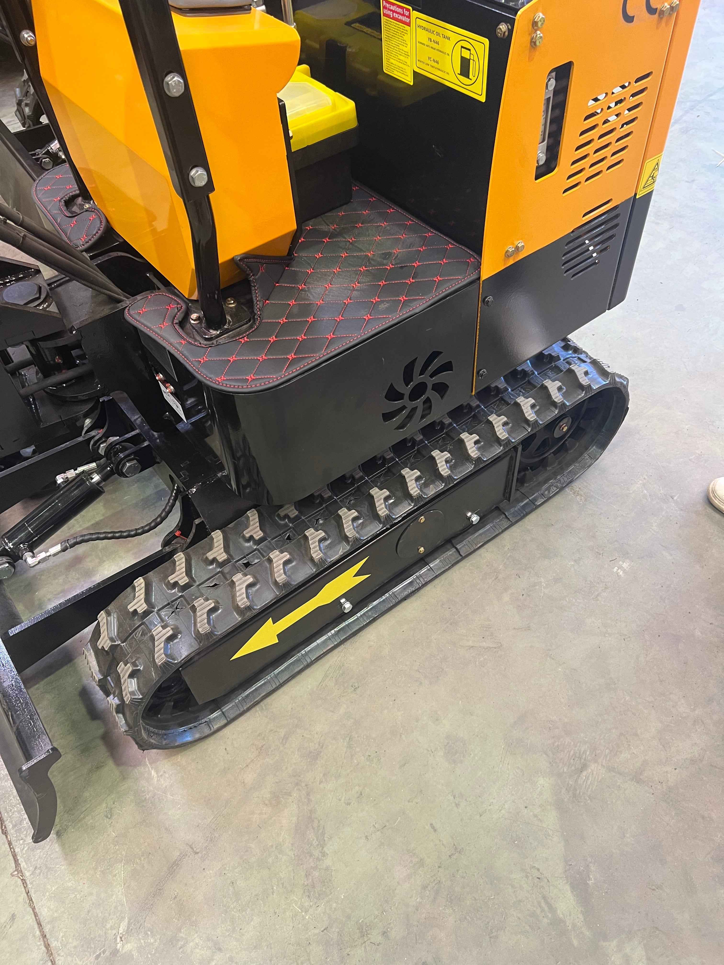 Excavadora 1 Tonelada Giratoria  JPC Motor Koop de 1 Cilindro Con Enfriador de Aceite
