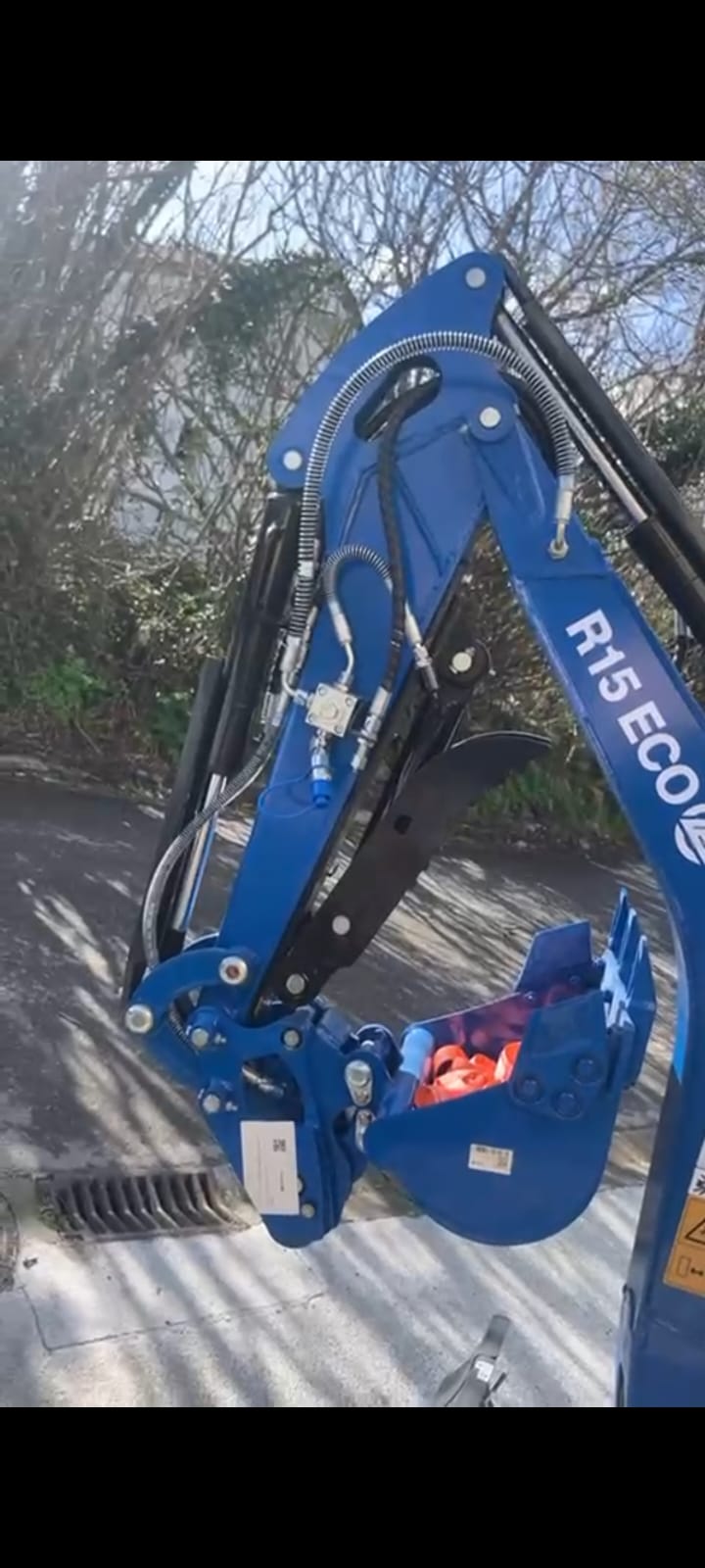 Excavadora Rippa R15 Kubota D722 Cabinada, Orugas Ext, 2 Veloc, Enganche Hidraulico