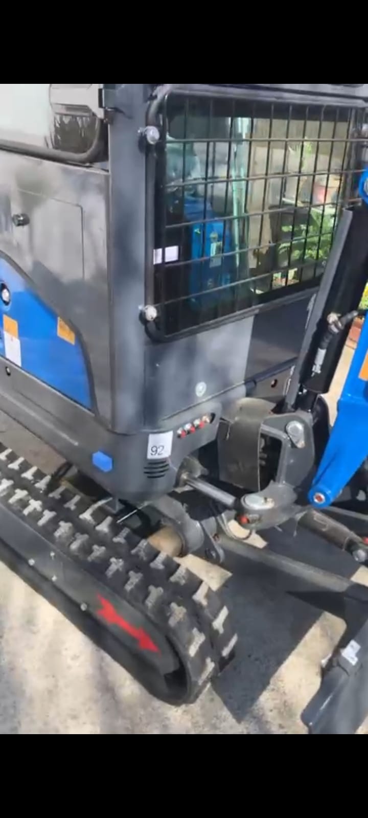 Excavadora Rippa R15 Kubota D722 Cabinada, Orugas Ext, 2 Veloc, Enganche Hidraulico