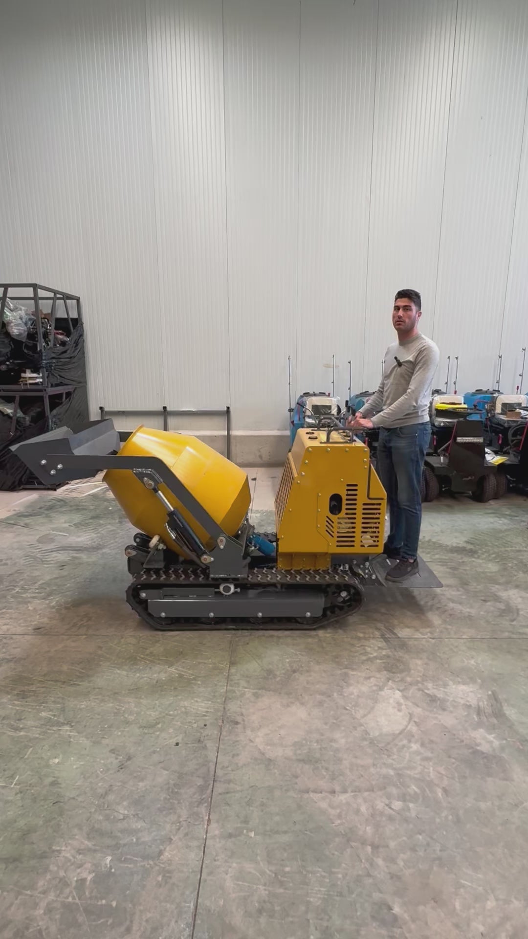 Dumper Hormigonera de orugas 200L autocargable