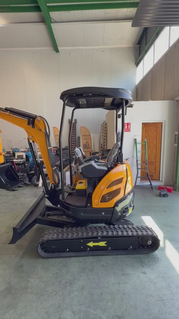 Excavadora Giratoria 2500kg 3 cilindros Diesel
